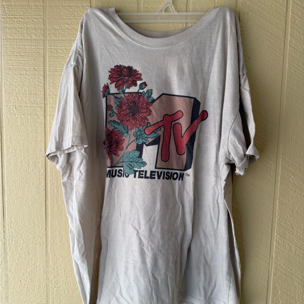 MTV Cream Floral Short Sleeve Tee
